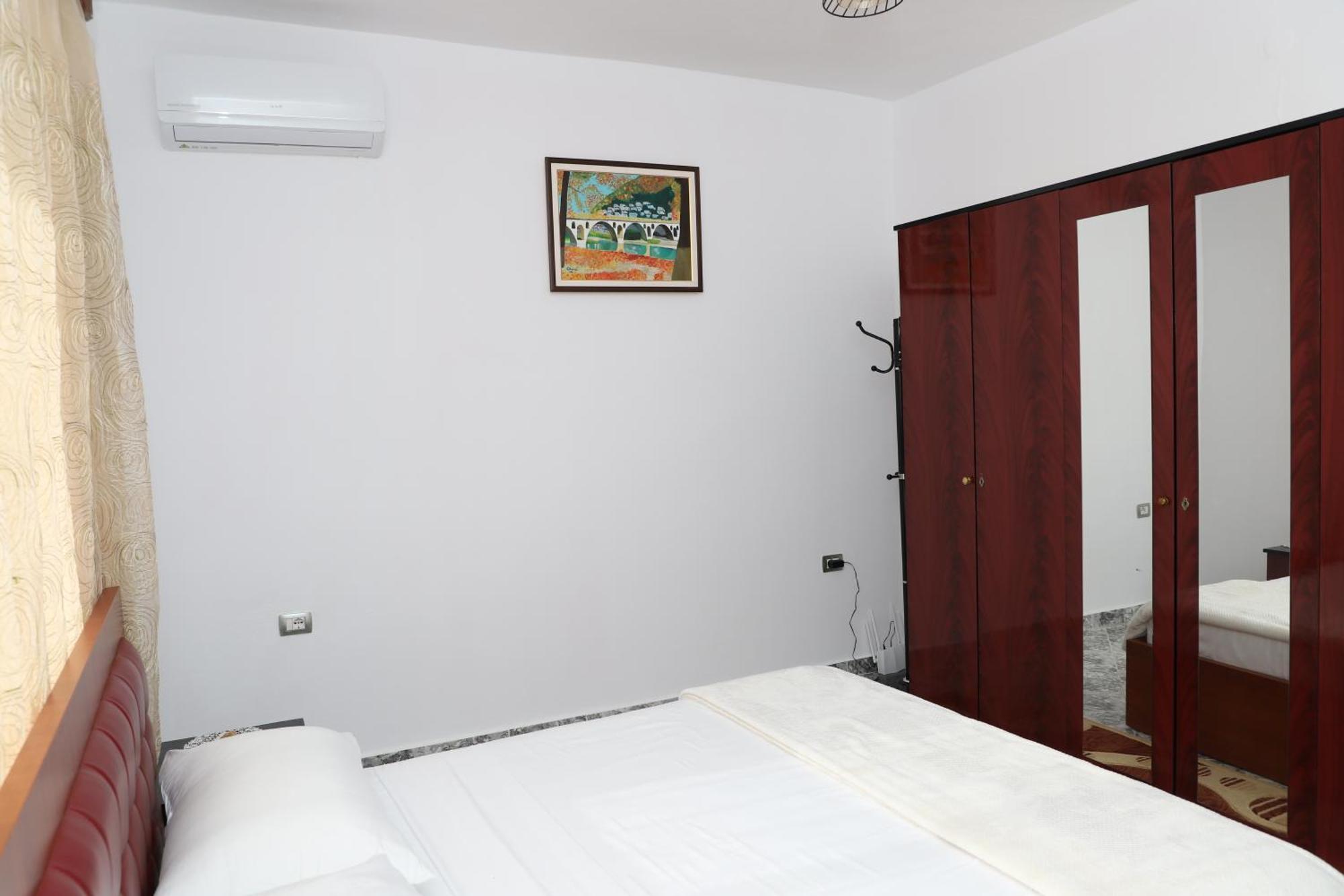 Villa Xherimeja Family Oasis Μπεράτ Δωμάτιο φωτογραφία